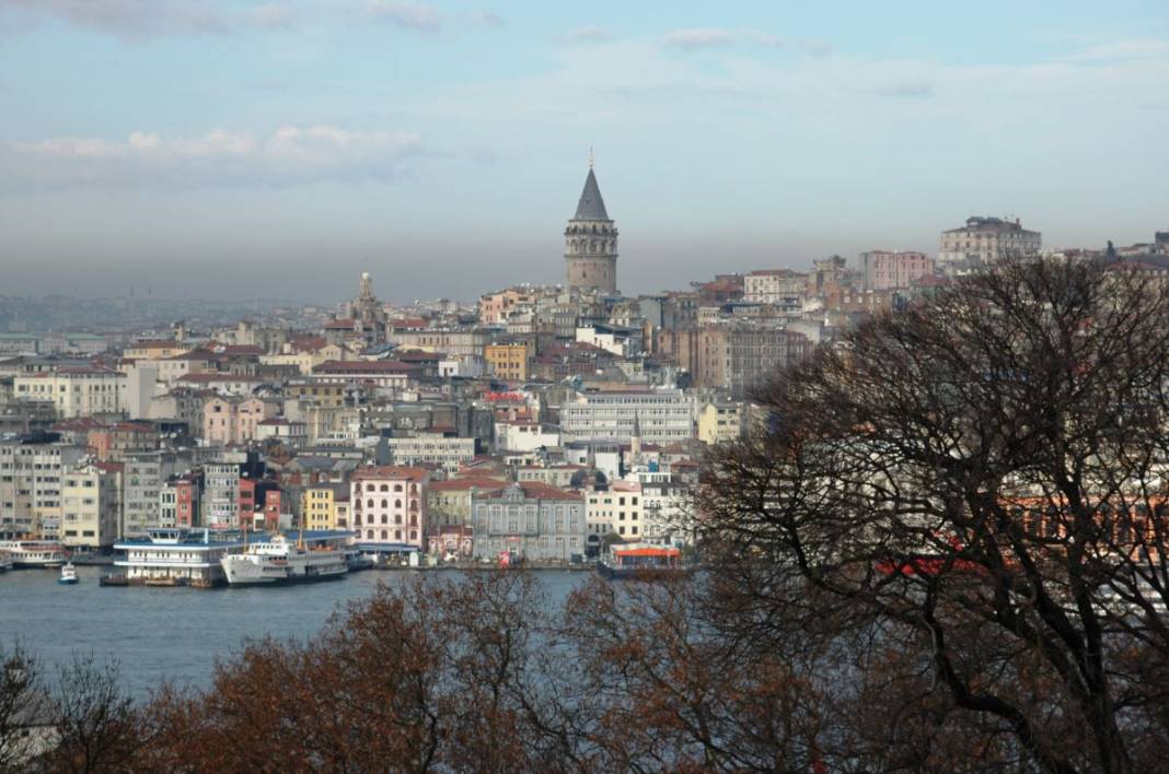 Beyoğlu'nun ismindeki "Bey" ve "Oğlu" Kim? 29